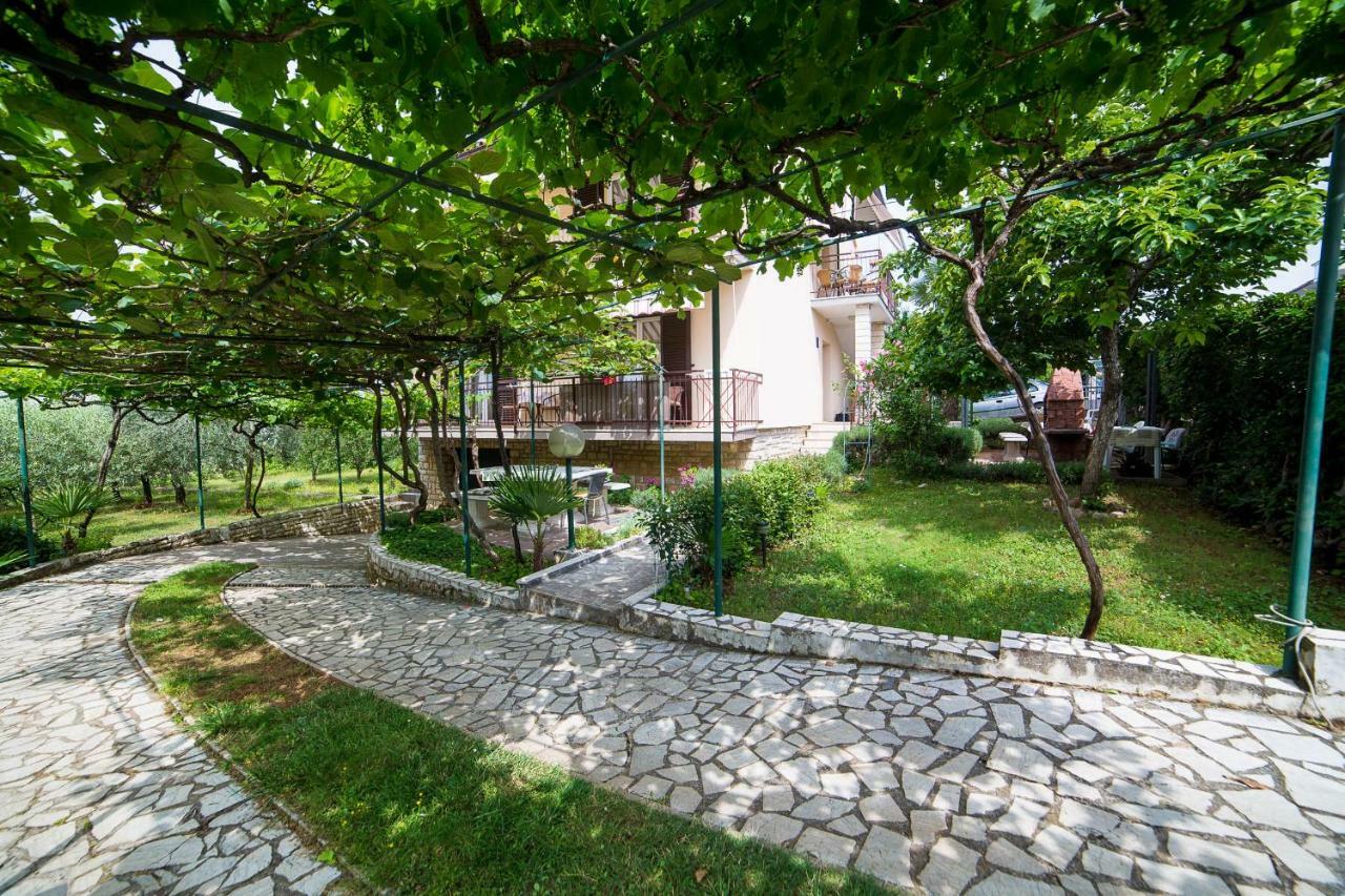 Apartments Marija Пореч Екстериор снимка
